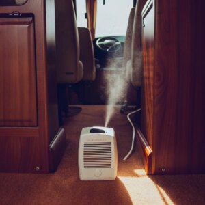 Prevenire l'umidità e la muffa nei camper durante la pausa invernale